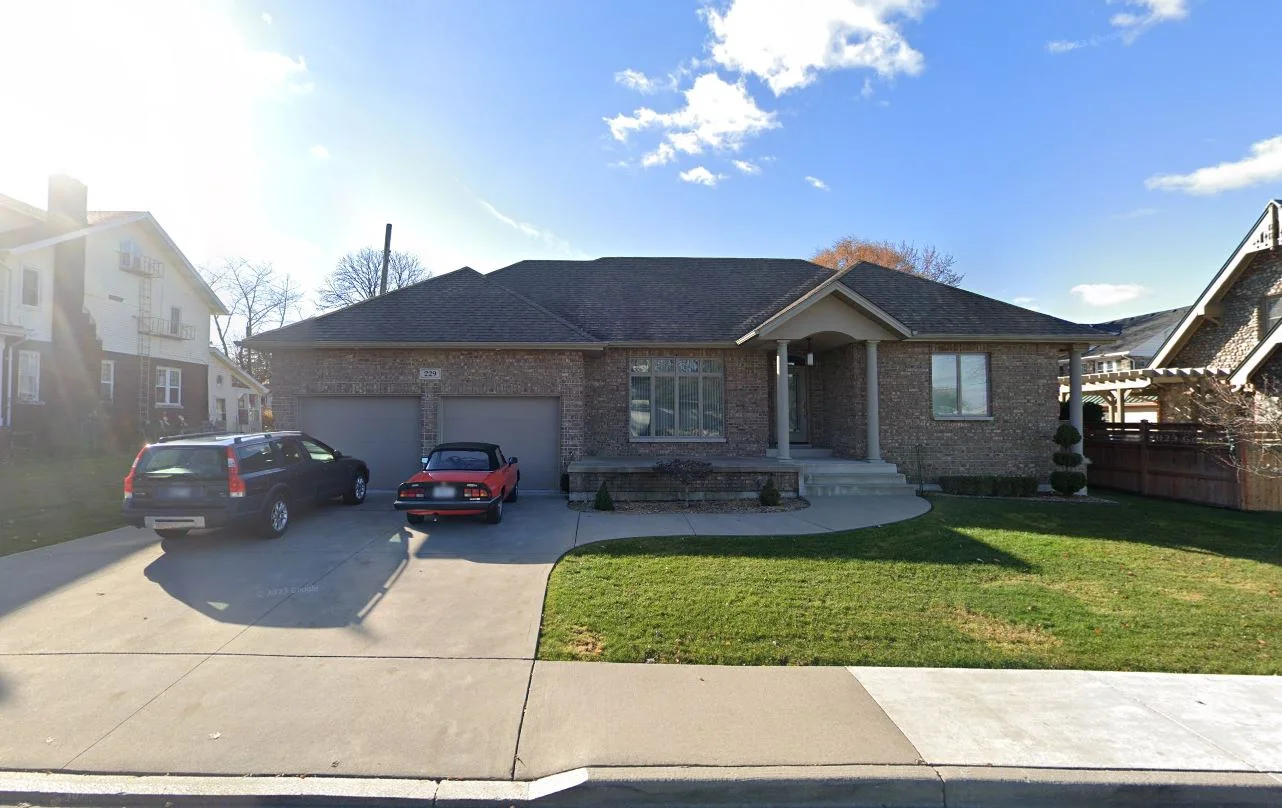 229 Rossini Blvd
